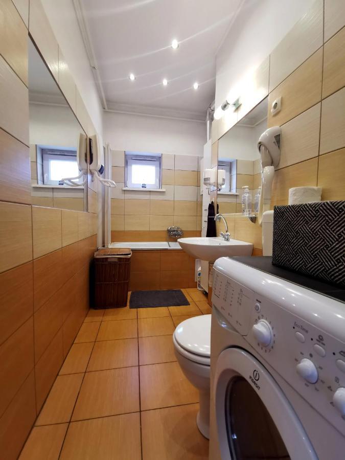 Smart Business Apartman Miskolc Buitenkant foto
