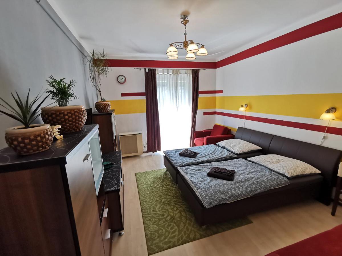 Smart Business Apartman Miskolc Buitenkant foto